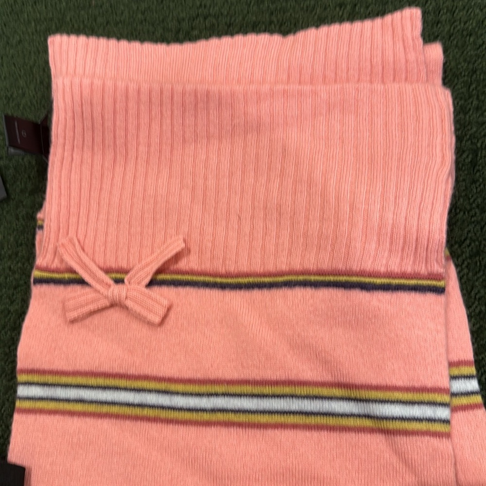 Marc Jacobs Striped Pink scarf with bow NWT 100 percent wool/laine host pick - Picture 10 of 10